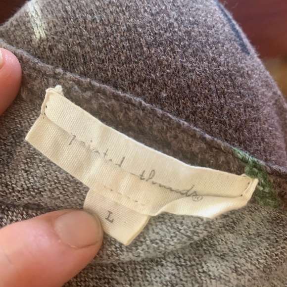 Painted Threads Large Aztec Print Wrap or Cardigan - Picture 3 of 3